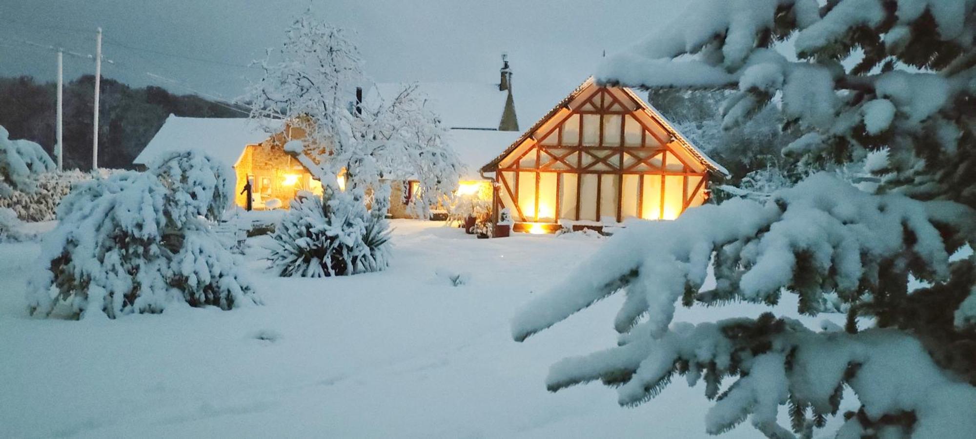 Les Lys Jolie Suite Parentale Privative Deux Adultes Avec Sdd Pertheville-Ners Экстерьер фото