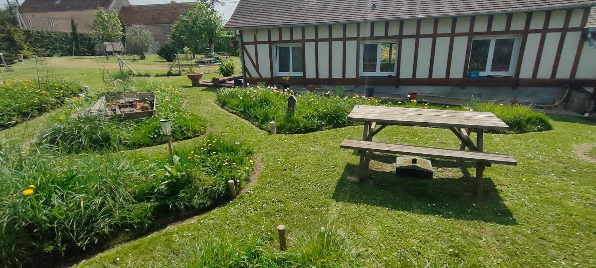 Les Lys Jolie Suite Parentale Privative Deux Adultes Avec Sdd Pertheville-Ners Экстерьер фото