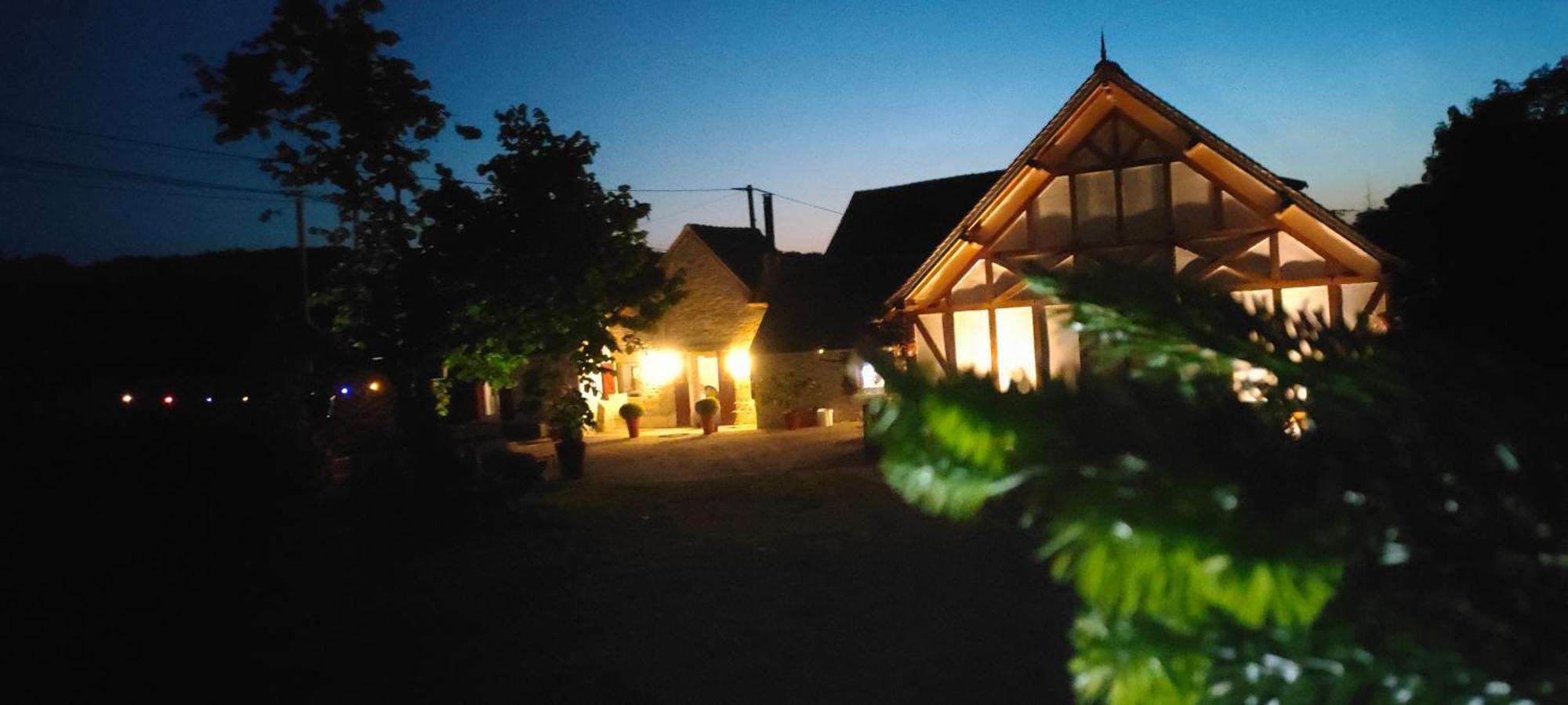 Les Lys Jolie Suite Parentale Privative Deux Adultes Avec Sdd Pertheville-Ners Экстерьер фото