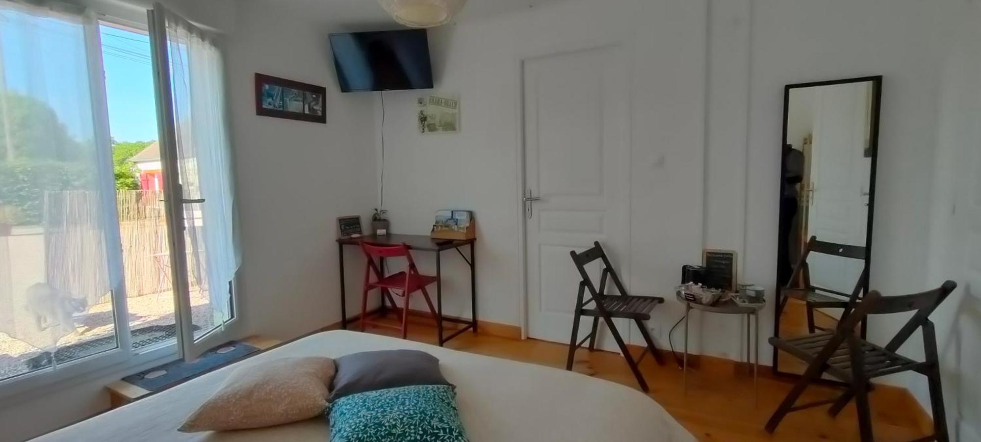 Les Lys Jolie Suite Parentale Privative Deux Adultes Avec Sdd Pertheville-Ners Экстерьер фото